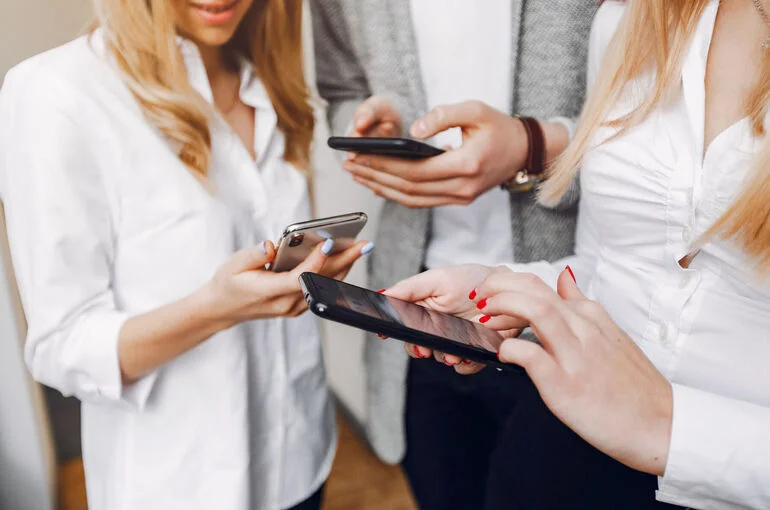 Минцифры: Стоимость услуг связи не должна расти быстрее тарифов ЖКХ