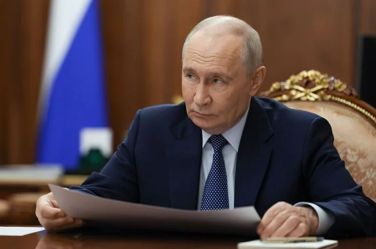 Путин: Бизнес в России должен чувствовать себя спокойно, уверенно и безопасно
