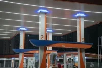 Эксперт считает, что быстрого снижения мировых цен на топливо после сделки США и России не будет