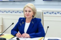 Сенатор Гумерова: Все больше молодых людей осознают ценность семьи