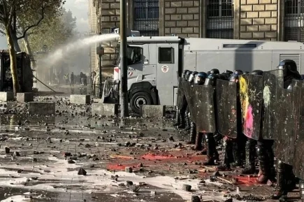 Дискредитация левых: что может стоять за массовыми беспорядками во Франции