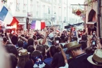 Политолог: Отсутствие ответов на требования протестующих покажет слабость правительства Франции