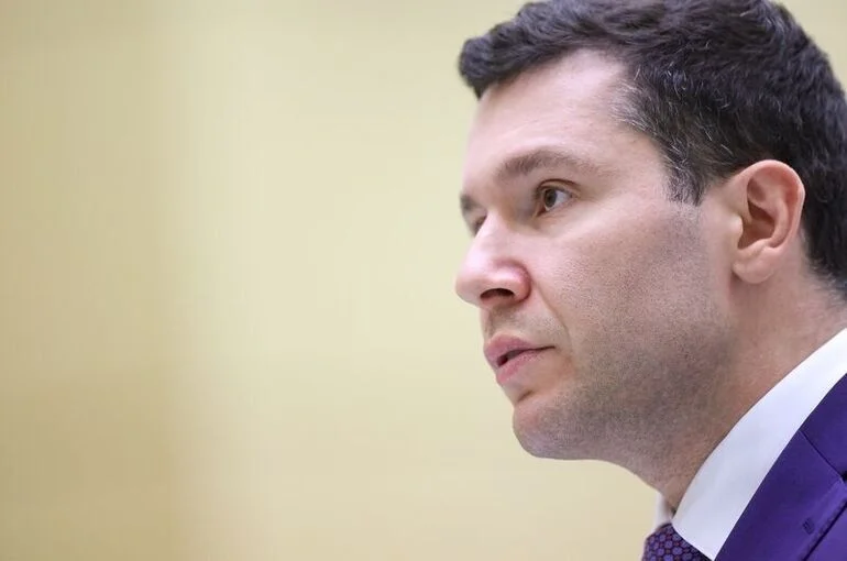 Алиханов предложил усилить защиту промышленности России от демпингового импорта