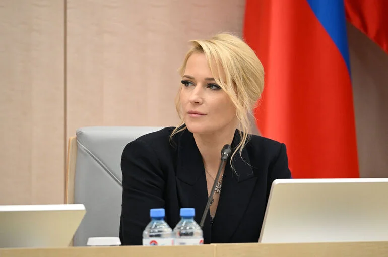Лантратова сообщила о воссоединении 12 семей из России и с Украины
