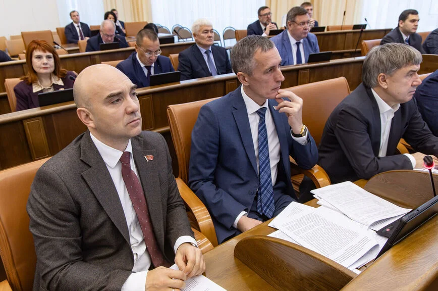 Больше всего вопросов депутаты задавали по обращению с ТКО.