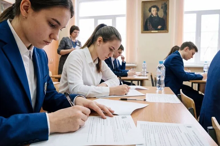 В Рособрнадзоре определили даты основного периода ЕГЭ в 2027 году