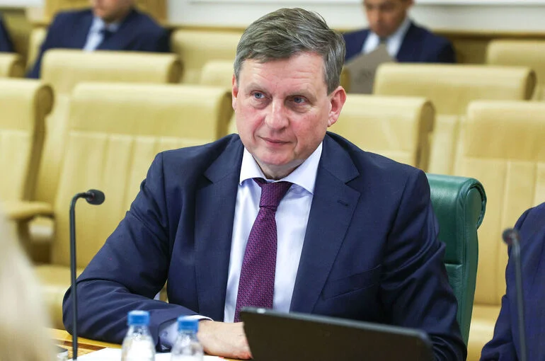 Сенатор Епишин объяснил разницу между курортным сбором и туристическим налогом