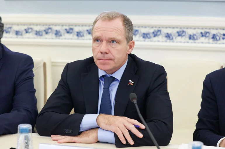 Сенатор Кутепов заявил о неполной загрузке судостроительных предприятий в России