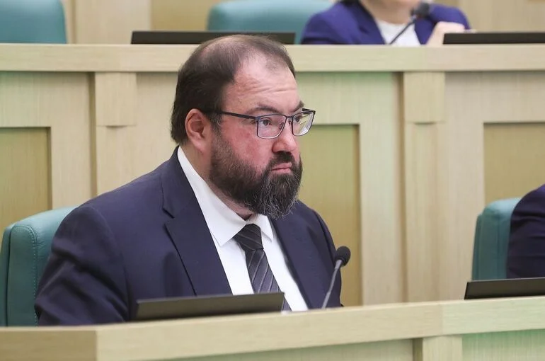 Минцифры предлагает блокировать сим-карты мошенников в «Максе»