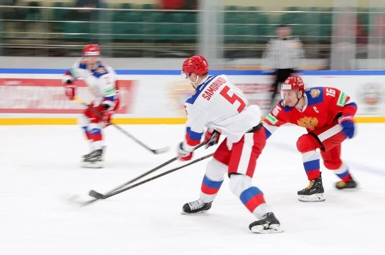 Суд обязал IIHF допустить сборные России к международным турнирам