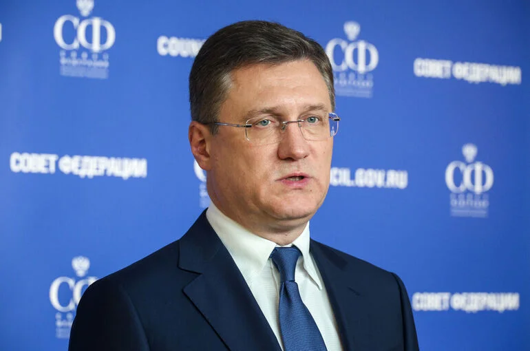 Новак сообщил о возобновлении атак беспилотников на российские НПЗ