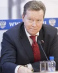 Олег Нилов